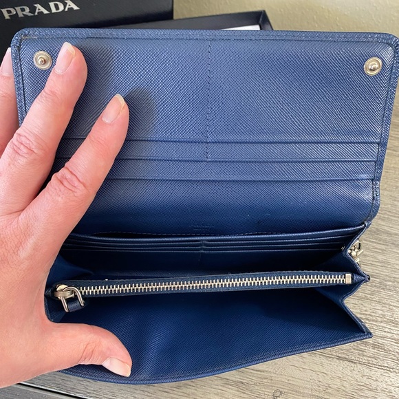 Prada jeweled WOC with added hardware - Picture 4 of 10